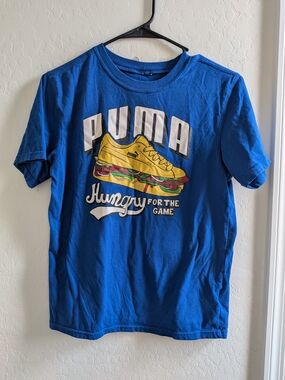 Puma Boys Blue Graphic T-Shirt Hungry For The Game Sneaker Tee Size L